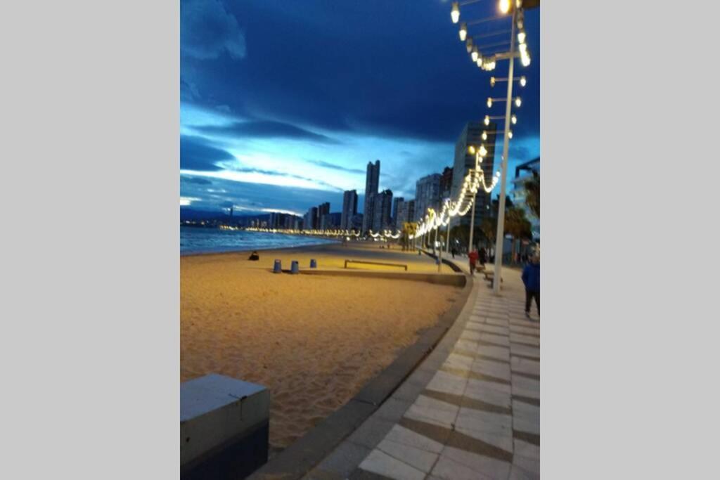 Appartement Vue Sur Mer Avenue De L'Europe Benidorm Exterior foto
